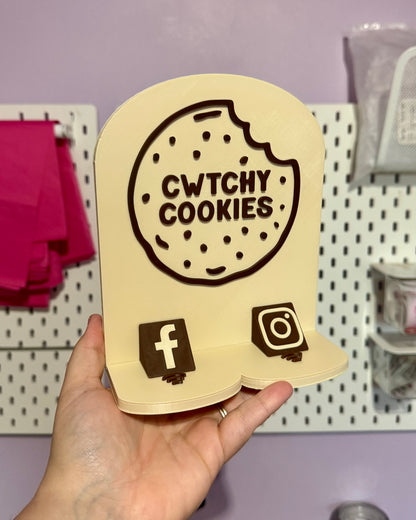 Custom Social Media NFC Sign ✨